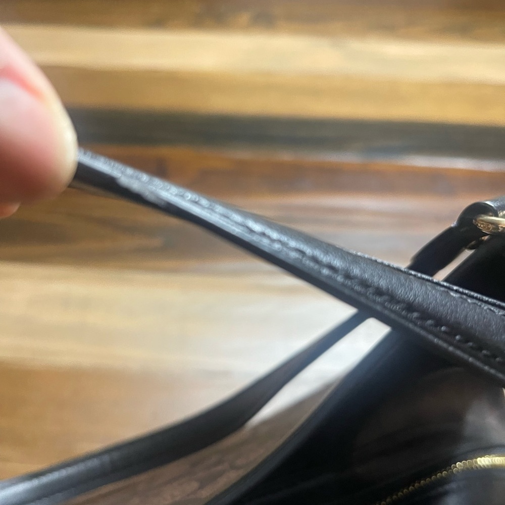 Coach Black and Brown Signature Shoulder Bag - Picture 9 of 16